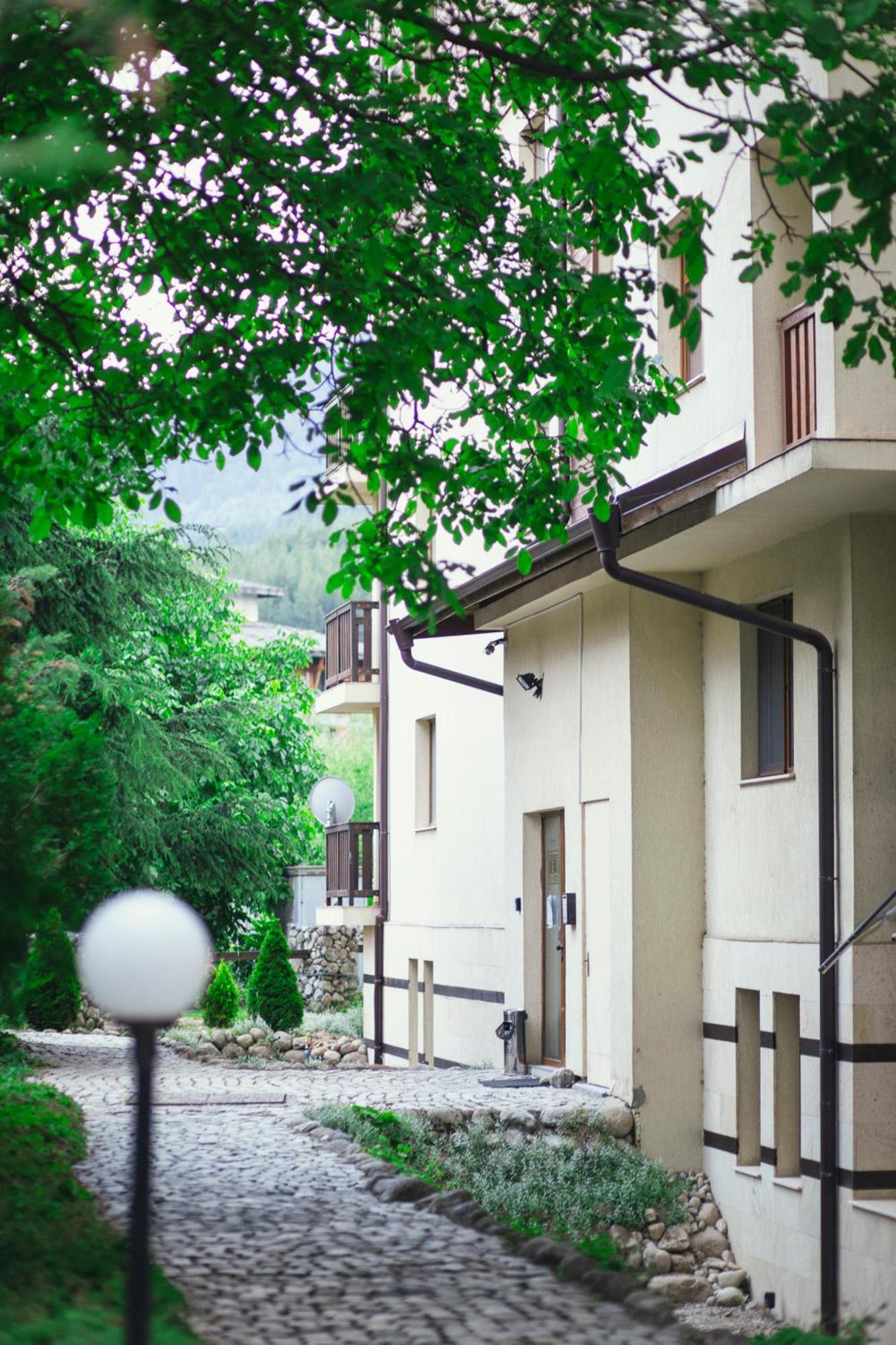 Cozy Apartment Next To The Forest And The Gondola Bansko Exterior foto